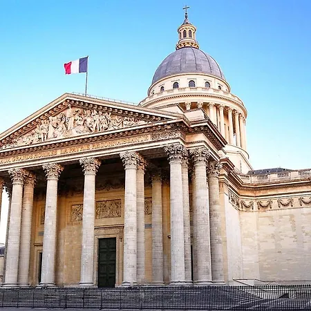 Superb Flat With Balcony - Near Notre-dame - 05 Parigi