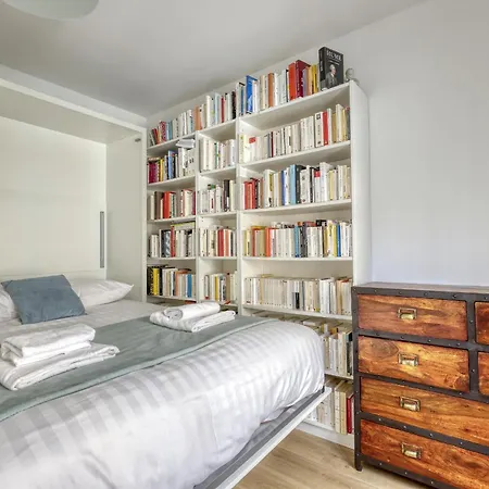 Apartment Superb Flat With Balcony - Near Notre-dame - 05 Paris